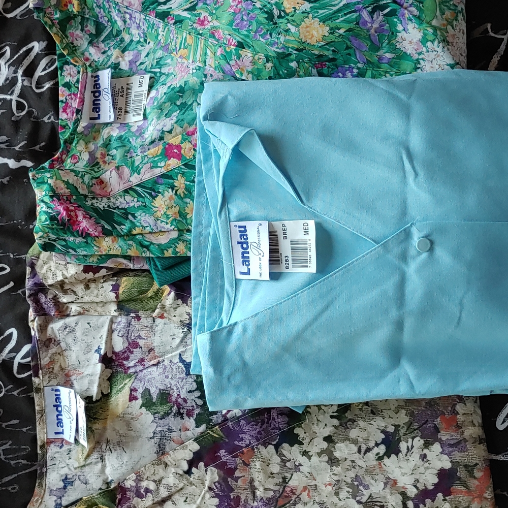 3 Landau Long Sleeve Medium Scrub Jacket with Pockets elastic sleeve nurse doc